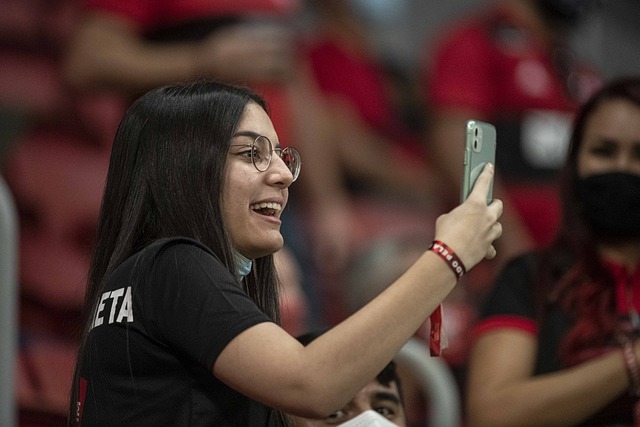 亚冠二级半场：纳塔吾头球造险，巴吞联0-0战平淡滨尼流浪者